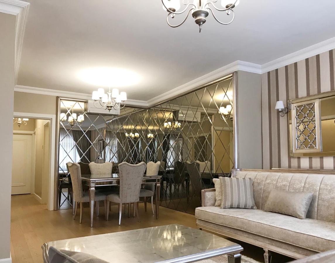 My Fabulous Luxury Home. Historical Part Of The イスタンブール エクステリア 写真